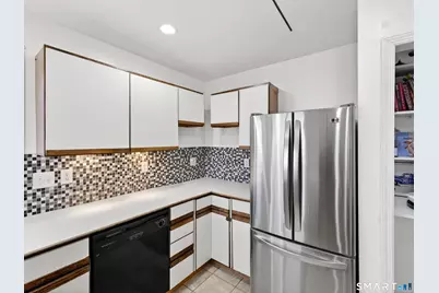 18 Noble Avenue, Groton, CT 06340 - Photo 16