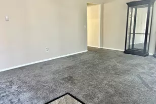 8 Roma St, East Haven, CT 06512 - Photo 2