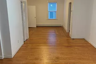 1 Farnsworth St, New London, CT 06320 - Photo 12