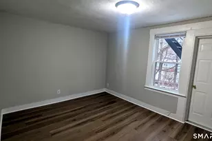 116 Old Foxon Rd, East Haven, CT 06513 - Photo 2