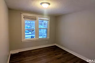 116 Old Foxon Rd, East Haven, CT 06513 - Photo 18