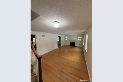 336 Ridgewood Road, West Hartford, CT 06107 - Photo 2