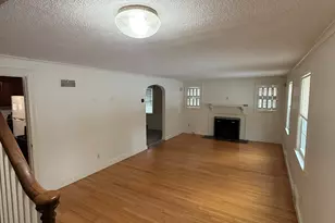 336 Ridgewood Rd, West Hartford, CT 06107 - Photo 2