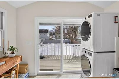 14 Warren Street, New London, CT 06320 - Photo 20