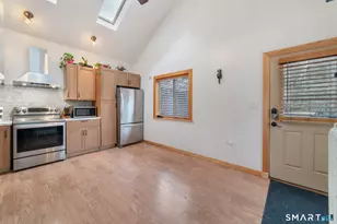 25 High St, Windsor, CT 06095 - Photo 6