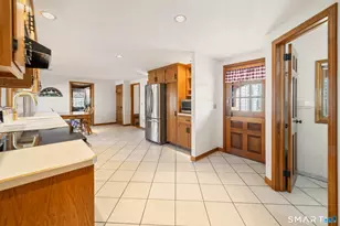 91 Gleeson Rd, Middletown, CT 06457 - Photo 4