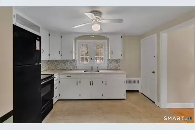 281 Hills Street, East Hartford, CT 06118 - Photo 6