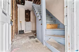 25 Catlin St, Meriden, CT 06450 - Photo 8