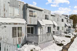 23 Birch Ln, East Haven, CT 06513 - Photo 4