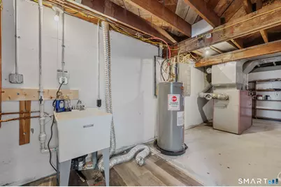 448 Mohegan Avenue Parkway, Waterford, CT 06375 - Photo 32