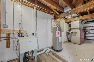 448 Mohegan Ave Pkwy, Waterford, CT 06375 - Photo 32