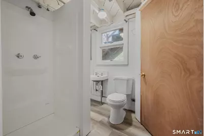 448 Mohegan Avenue Parkway, Waterford, CT 06375 - Photo 34