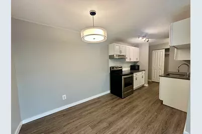 111 Sherbrooke Avenue #90, Hartford, CT 06106 - Photo 8