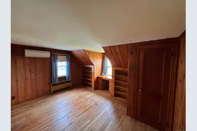 10 Montgomery Parkway, Branford, CT 06405 - Photo 12