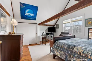 147 Boston St, Guilford, CT 06437 - Photo 18