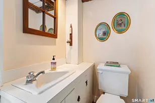147 Boston St, Guilford, CT 06437 - Photo 32
