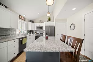 109 Old Village Cir, Windsor, CT 06095 - Photo 6