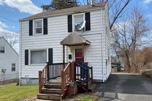 14 Sequin St, Hartford, CT 06106 - Photo 1