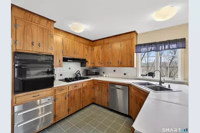 7 Laurel Hill Drive South, East Lyme, CT 06357 - Photo 10
