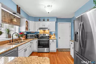 68 Doris Rd, Bristol, CT 06010 - Photo 4