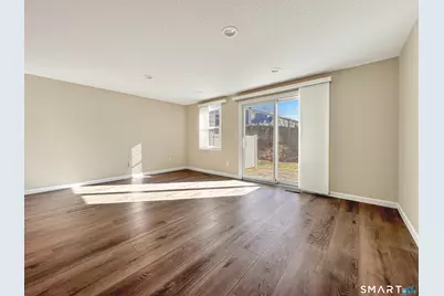 37 Hubbard Run Drive #37, Glastonbury, CT 06033 - Photo 6