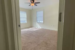 157 W Main St, East Lyme, CT 06357 - Photo 10