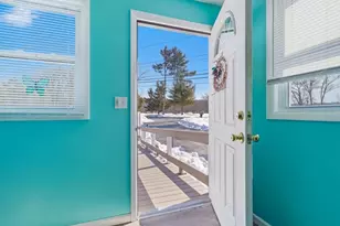 45 Bradley St, North Haven, CT 06473 - Photo 2