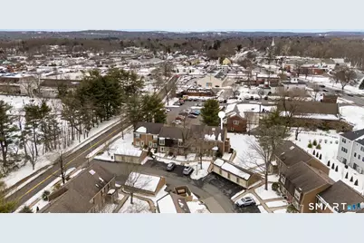 7 Newberry Lane #7, Glastonbury, CT 06033 - Photo 2