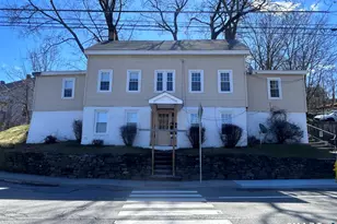 203 School St, Putnam, CT 06260 - Photo 2