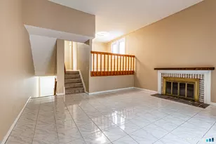 12 Northbrook Ct, East Hartford, CT 06108 - Photo 4