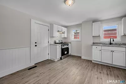 8 Bancroft Street #FIRST FLOOR, Torrington, CT 06790 - Photo 6