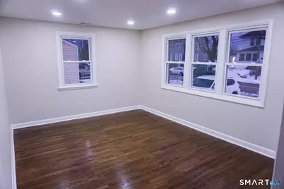 28 Bolton Street, Hartford, CT 06114 - Photo 10