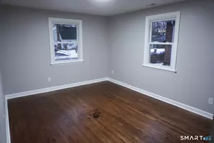 28 Bolton St, Hartford, CT 06114 - Photo 12