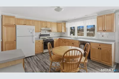 23 Benham Street, Torrington, CT 06790 - Photo 10
