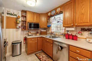 17 Patricia Ct, Ledyard, CT 06335 - Photo 6