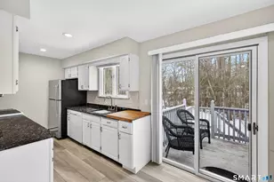 39 Founders Village, Clinton, CT 06413 - Photo 8