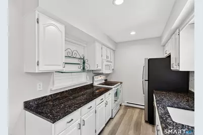 39 Founders Village #39, Clinton, CT 06413 - Photo 10