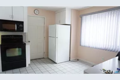 328 Navajo Loop #328, Shelton, CT 06484 - Photo 8