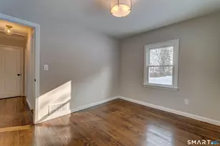 135 London Dr, Hamden, CT 06517 - Photo 26