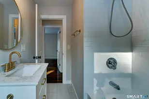 135 London Dr, Hamden, CT 06517 - Photo 24