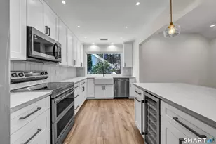 515 Heritage Vlg, Southbury, CT 06488 - Photo 4