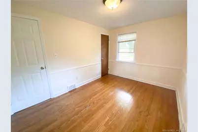 458 Meadowside Road, Milford, CT 06460 - Photo 10