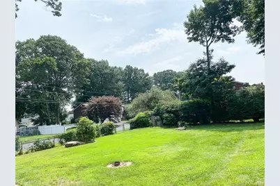 458 Meadowside Road, Milford, CT 06460 - Photo 22