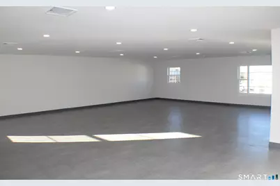 [Address not provided], North Haven, CT 06473 - Photo 4