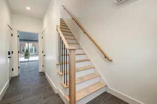 2620 Main St, Glastonbury, CT 06033 - Photo 4