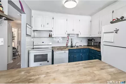 565 Clark Avenue #APT 78, Bristol, CT 06010 - Photo 12