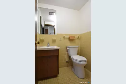 1385 Highland Avenue #13B, Waterbury, CT 06708 - Photo 10