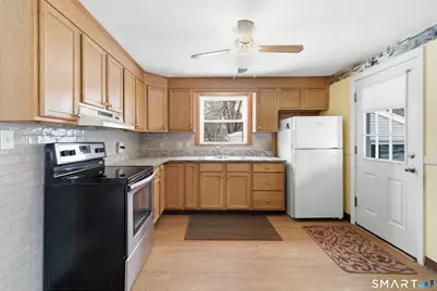 49 Tyler Street, Bloomfield, CT 06002 - Photo 18