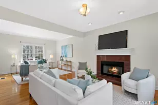 28 Michaela Cir, Fairfield, CT 06824 - Photo 4