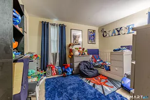 240 W Center St, Manchester, CT 06040 - Photo 14